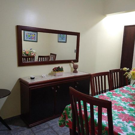 Ubatuba - Praia Grande - 2 Quadras Da Praia エクステリア 写真